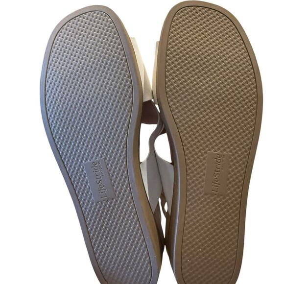 Life Stride Women's Size 10 Criss Cross White Grip Closure Sandals - Picture 4 of 7